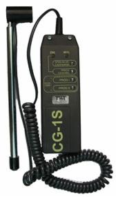 Miernik nieszczelności gazu CG-1S z sondą i spiralnym przewodem, widoczne przyciski funkcyjne i oznaczenia modelu.