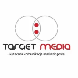 Logo firmy Target Media z hasłem 'skuteczna komunikacja marketingowa', przedstawiające dwa przecinające się szare okręgi z dwoma czerwonymi kropkami w części wspólnej.