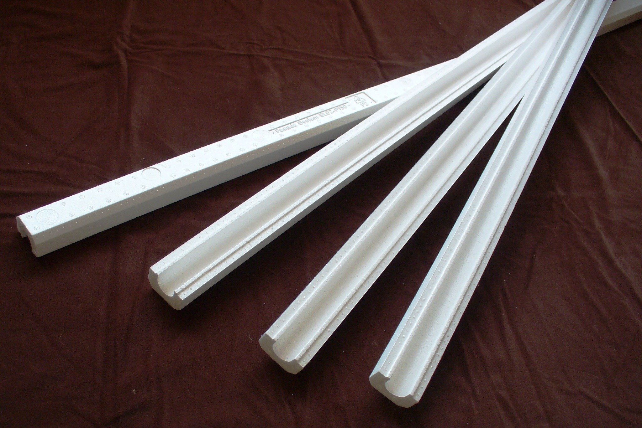 Listwa do boniowania z rowkiem okrągłym