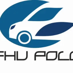 Logo firmy FHU POLO przedstawiające stylizowany biały samochód w niebieskim okręgu z dodatkowymi elementami graficznymi.
