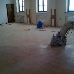 Cyklinowanie parkietów