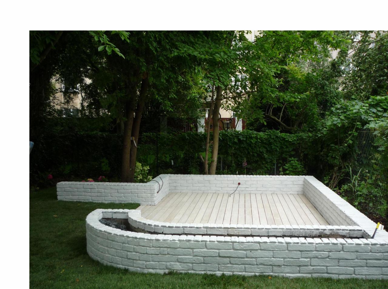 Budowa tarasów z kdzrewa krajowego i egzotycznego