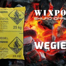 Ż&oacute;łty worek z węglem orzech, marki WIXPOL, na tle żarzących się kawałk&oacute;w węgla.