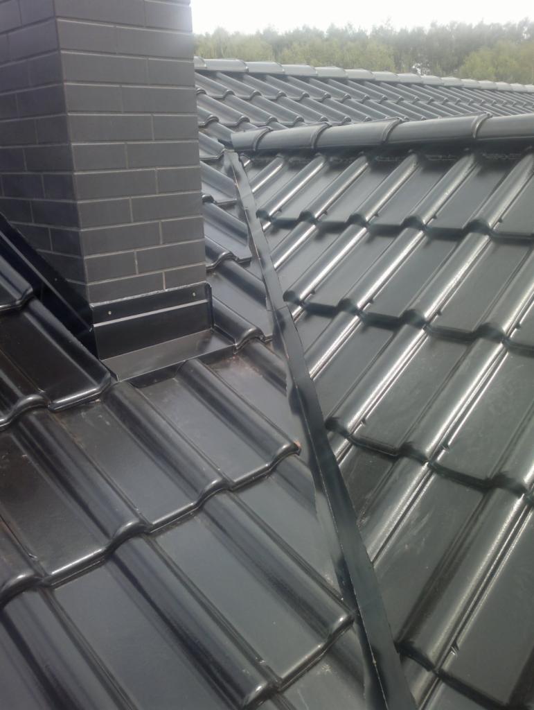 Krycie dachu dachowka ceramiczna