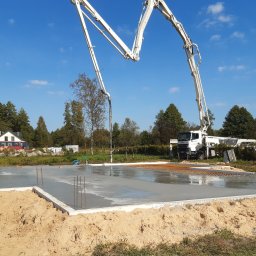 Budowa płyt betonowych po domy pasywne