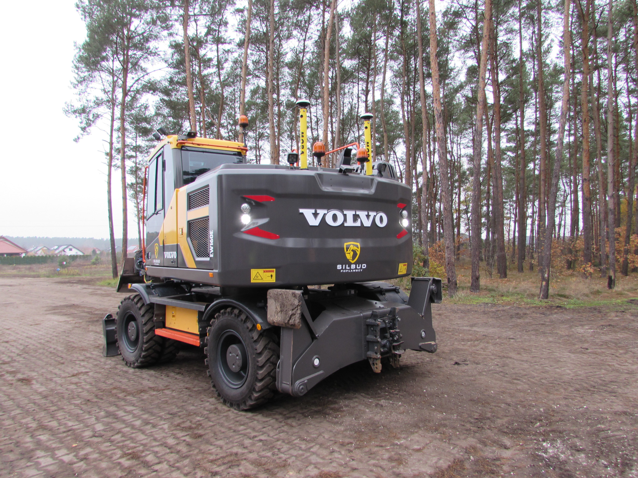 wynajem koparki z systemem 3d