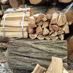 Budopal - Drewno opałowe: buk, dąb, grab, brzoza – suche, twarde szczapy do kominka i pieca.