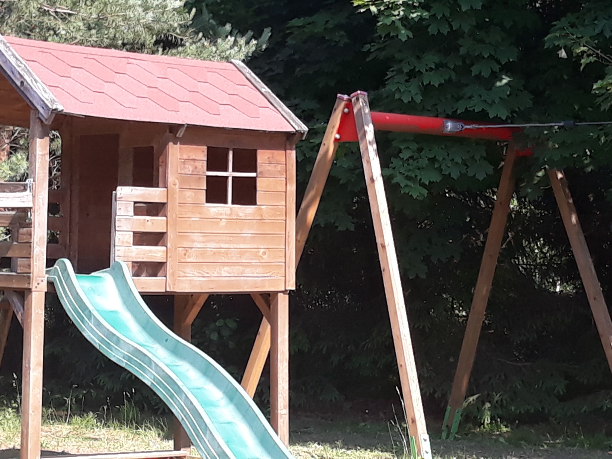 tyrolka i plac zabaw