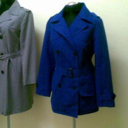 Odziez damska Kortki , Plaszcze , Spodnie , Spodnice , Zakiety , Plaszcze