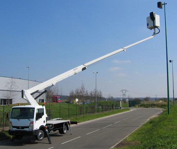 PODNOŚNIK KOSZOWY ,zwyżka POZNAŃ usługi 24h.