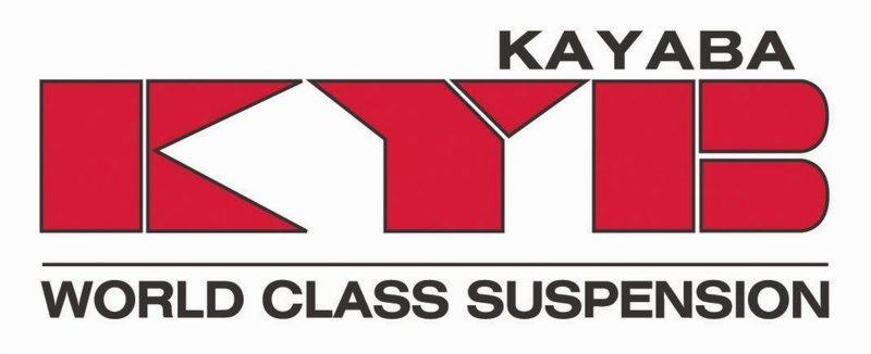Logo KYB (Kayaba) w kolorze czerwonym, z napisem 'WORLD CLASS SUSPENSION' poniżej, na białym tle.