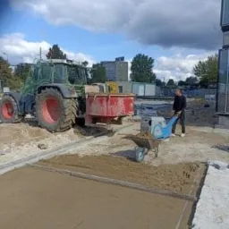 Układanie kostki brukowej