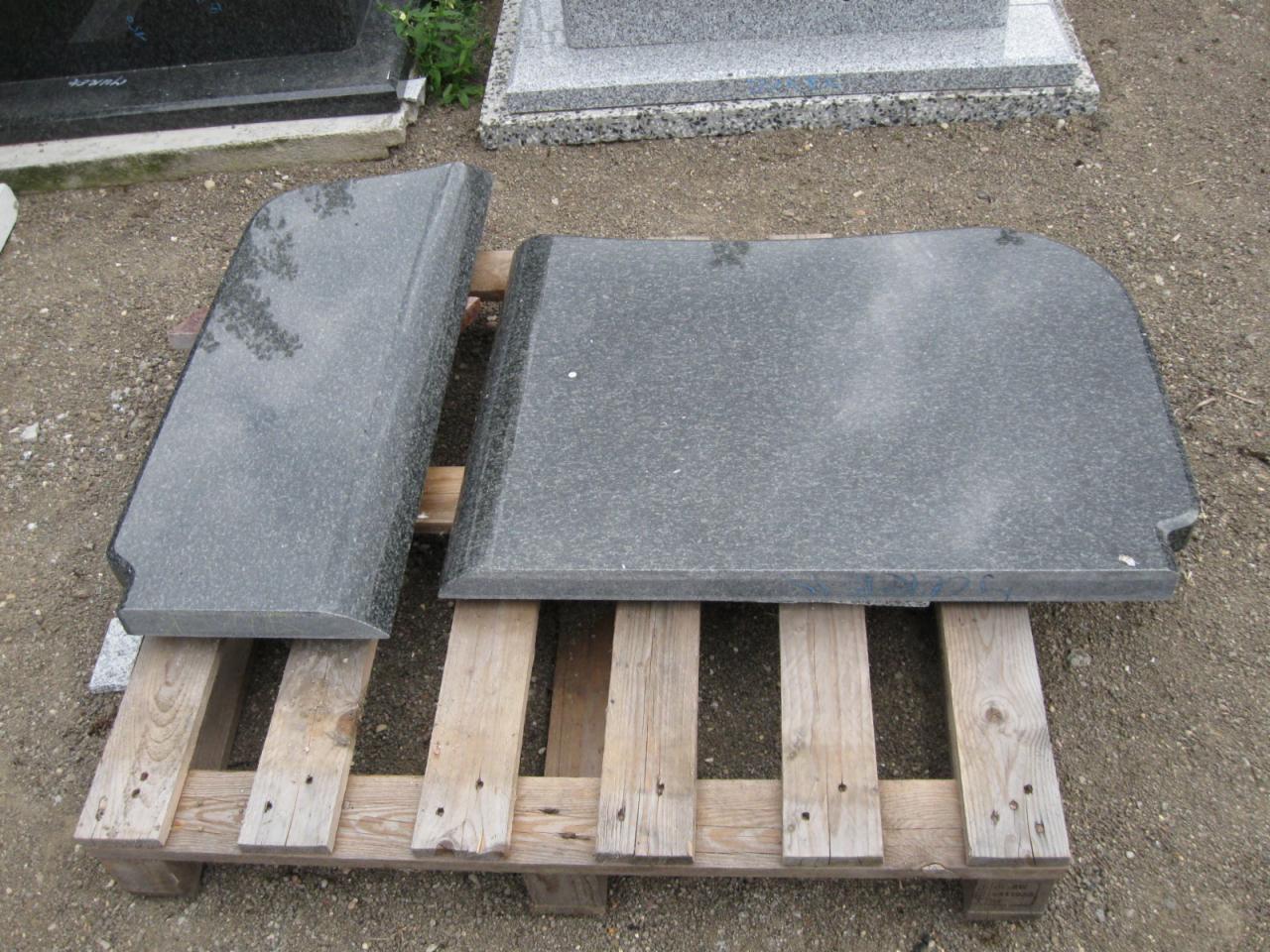 Nagrobek granitowy 2-osobowy.