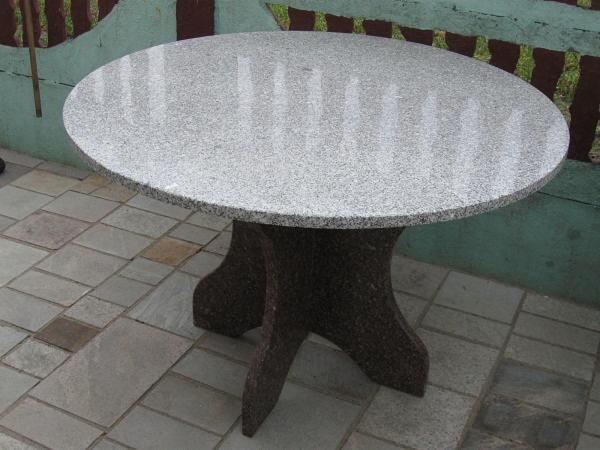 Meble ogrodowe z granitu - najtrwalsze.