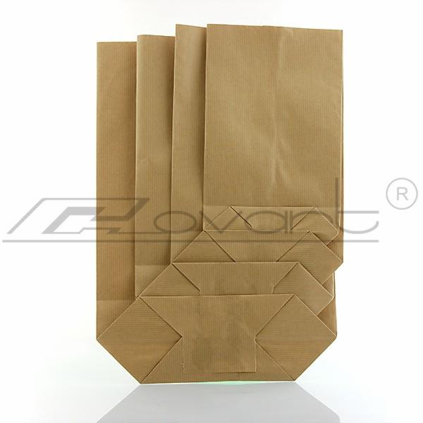 Kilka brązowych torebek papierowych z dnem krzyżowym, ułożonych jedna za drugą, z widocznym znakiem wodnym producenta.