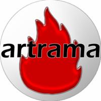 Logo firmy z płomieniem w kolorze czerwonym i nazwą firmy 'artrama' napisaną czarnymi literami na białym tle w okręgu z szarym obramowaniem.