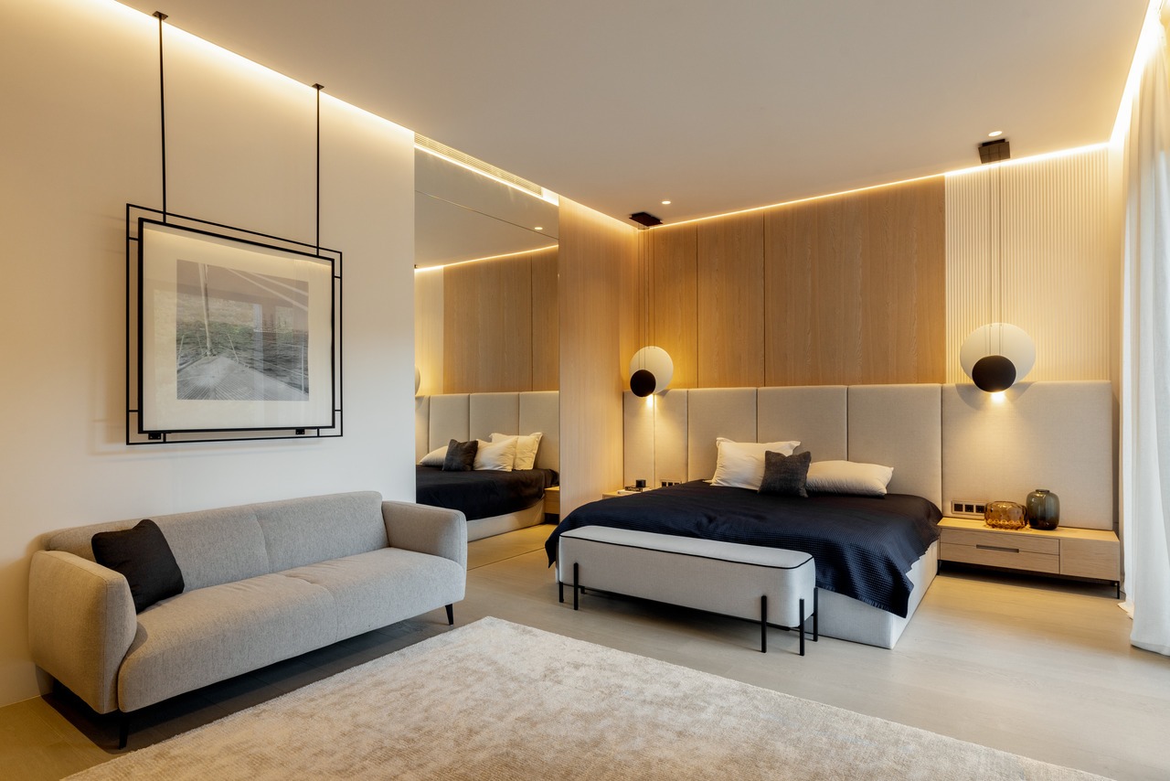 Nowoczesna, przytulna sypialnia - Hiszpania 2023 r.