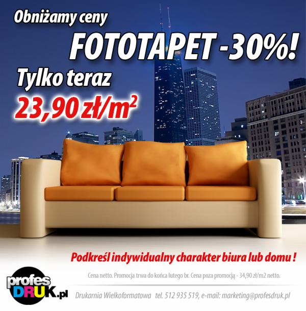 Grafika reklamowa fototapety z motywem miejskim, prezentująca sofę na tle panoramy miasta, z informacją o obniżonej cenie 23,90 zł/m2 i logo drukarni wielkoformatowej.