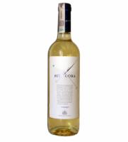 Butelka białego wina Bita Cora, etykieta z ukośną linią, białe tło.