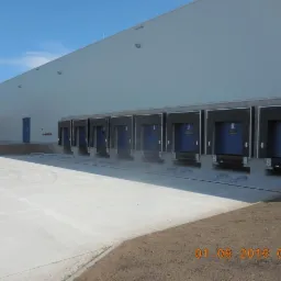 Nadzór nad budową hali magazynowej