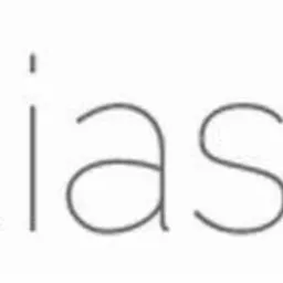 Logo firmy mediasmobile z kolorowym kwadratem podzielonym na cztery mniejsze kwadraty: pomarańczowy, zielony, czerwony i niebieski.