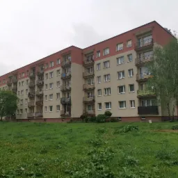 Ocieplenie elewacji. Ocieplenie stropodachu granulatem wełny skalnej