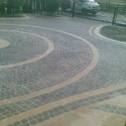 układanie kostki brukowej