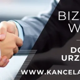 Uścisk dłoni symbolizujący zawarcie umowy, z nakładką tekstową: Biznesplan, Wniosek, Dotacje z Urzędu Pracy, www.kancelariadotacje.pl.