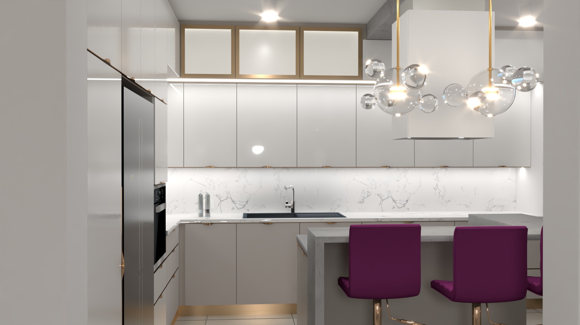 Nowoczesna kuchnia z białymi szafkami, marmurowym blatem i wyspą z fioletowymi hokerami, oświetlona lampą z przezroczystymi kulami