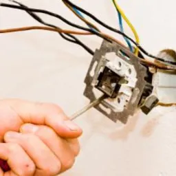 Instalacje elektryczne