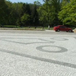 Układanie kostki granitowej