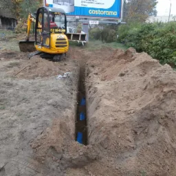 Wykopy pod kable.