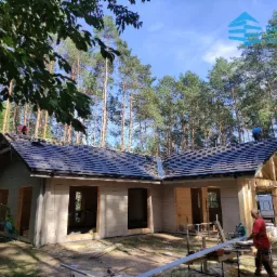 dom z certyfikowanych bali klejonych BSH