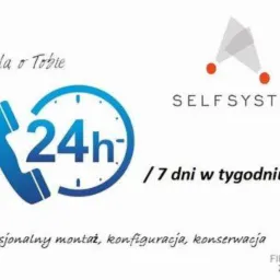 Grafika reklamowa firmy Selfsystem oferującej profesjonalny montaż, konfigurację i konserwację systemów, z dostępnością 24h na dobę, 7 dni w tygodniu, podkreślona znakiem 'Firma Godna Zaufania'.