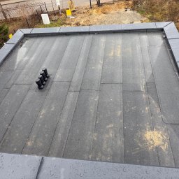 Otwock ul. Samorządowa - kompleksowe wykonanie pokrycia dachowego (hydro i termomodernizacja).