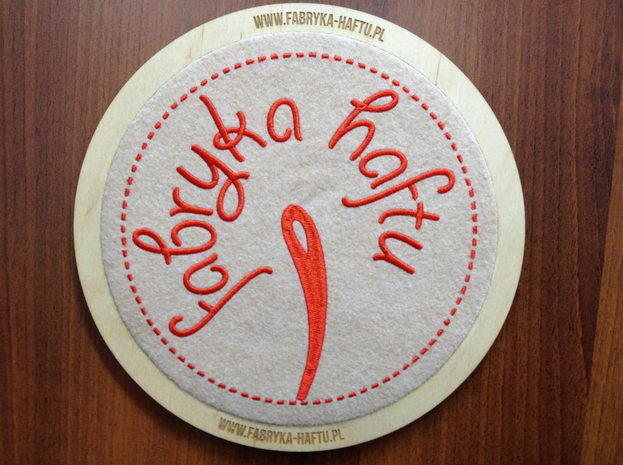 Podstawka Ozdobna Z Haftem