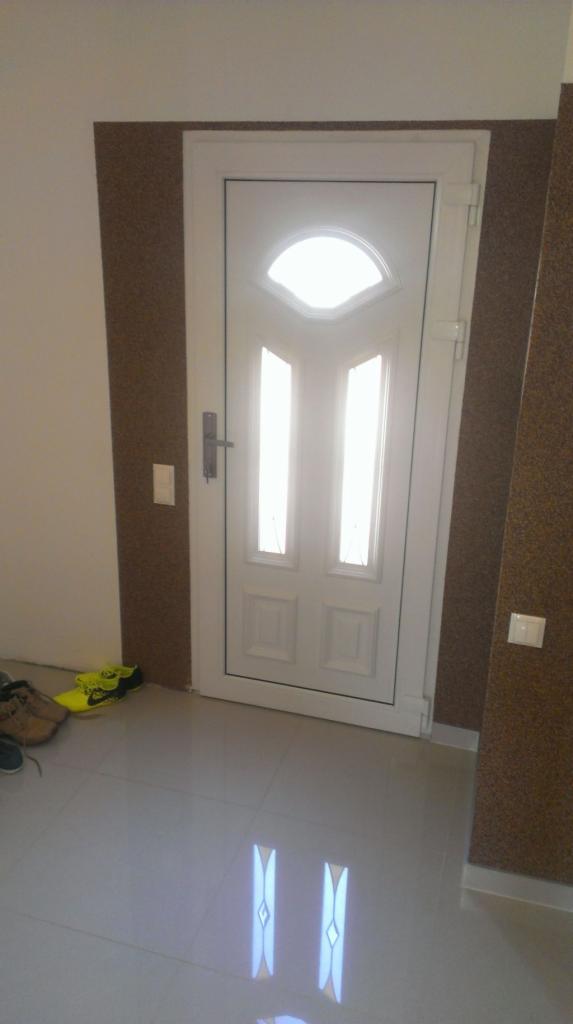 Montaż drzwi, okien