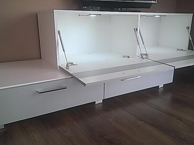 Szafka pod telewizor LUNNA