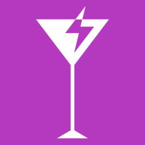 Biała, stylizowana grafika koktajlu martini z symbolem błyskawicy w kieliszku na fioletowym tle.