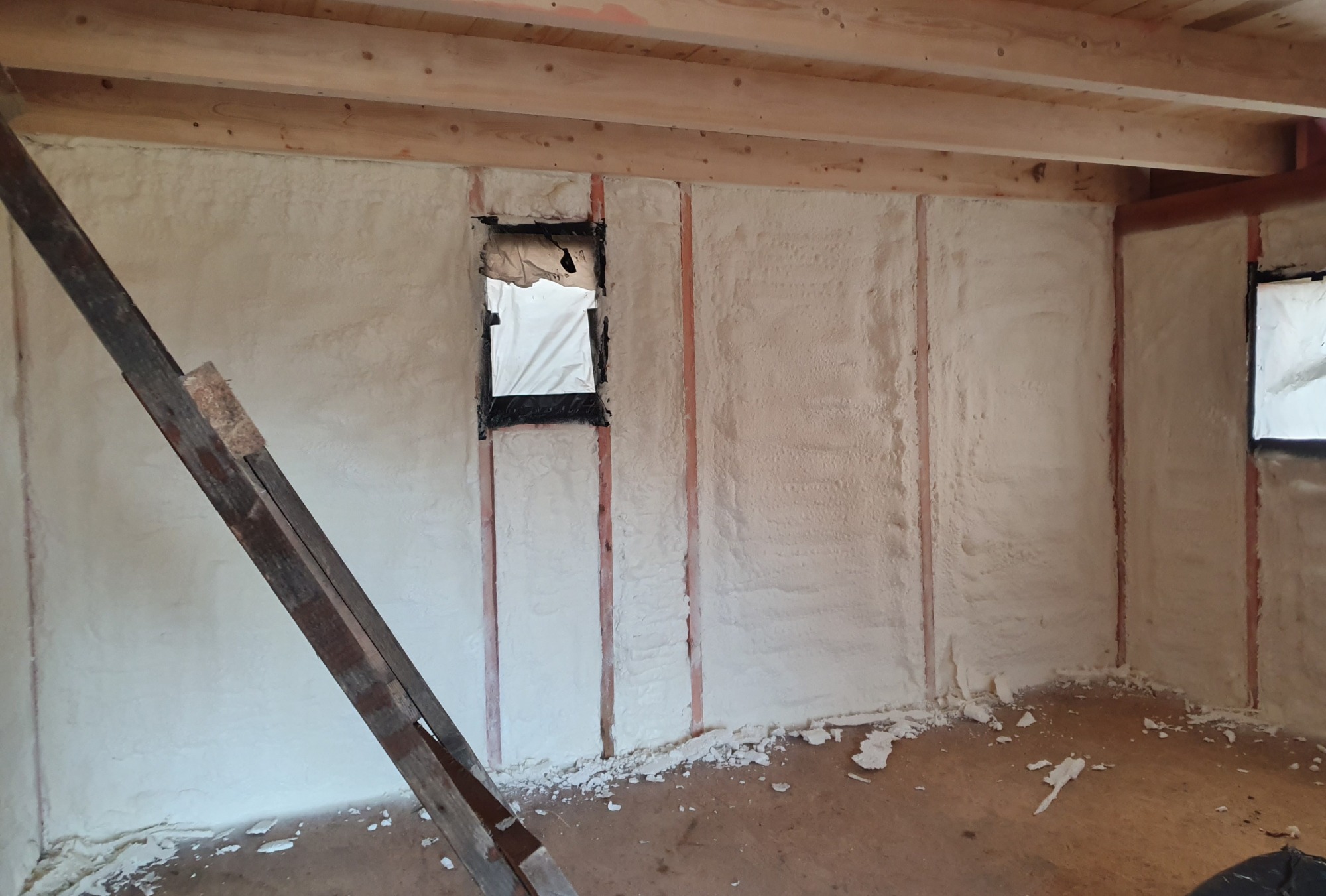 Izolacja natryskowa pianą