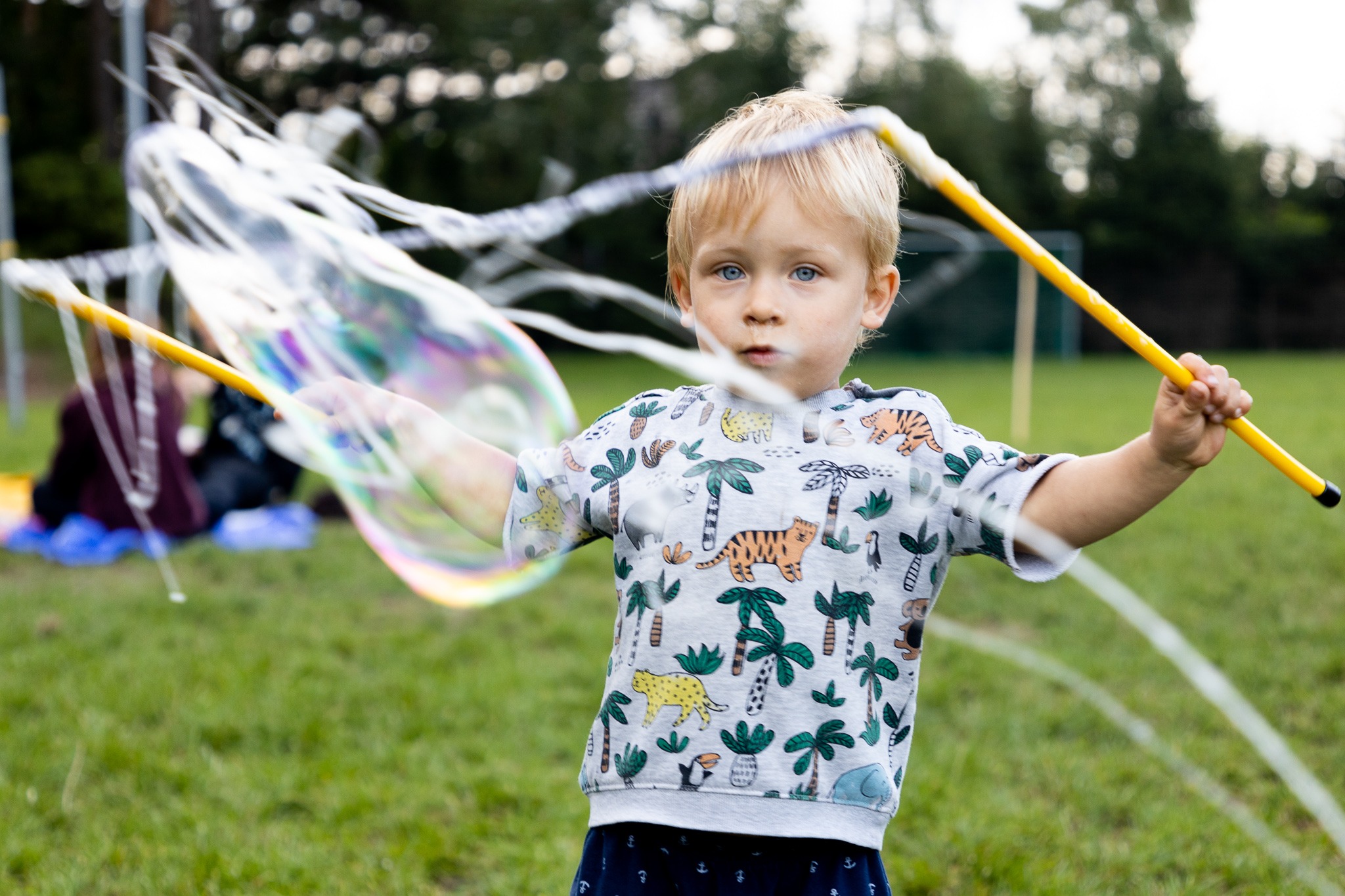 Bańki mydlane, produkcja, pokazy, zamykanie w bańce mydlanej