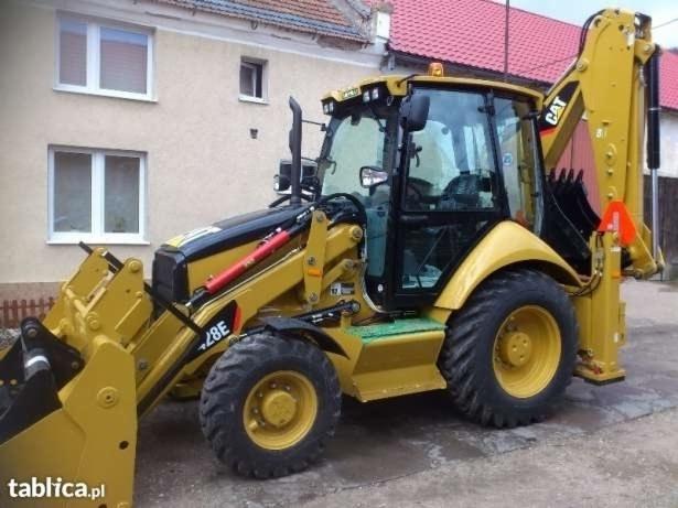 Usługi koparko-ładowarką CAT