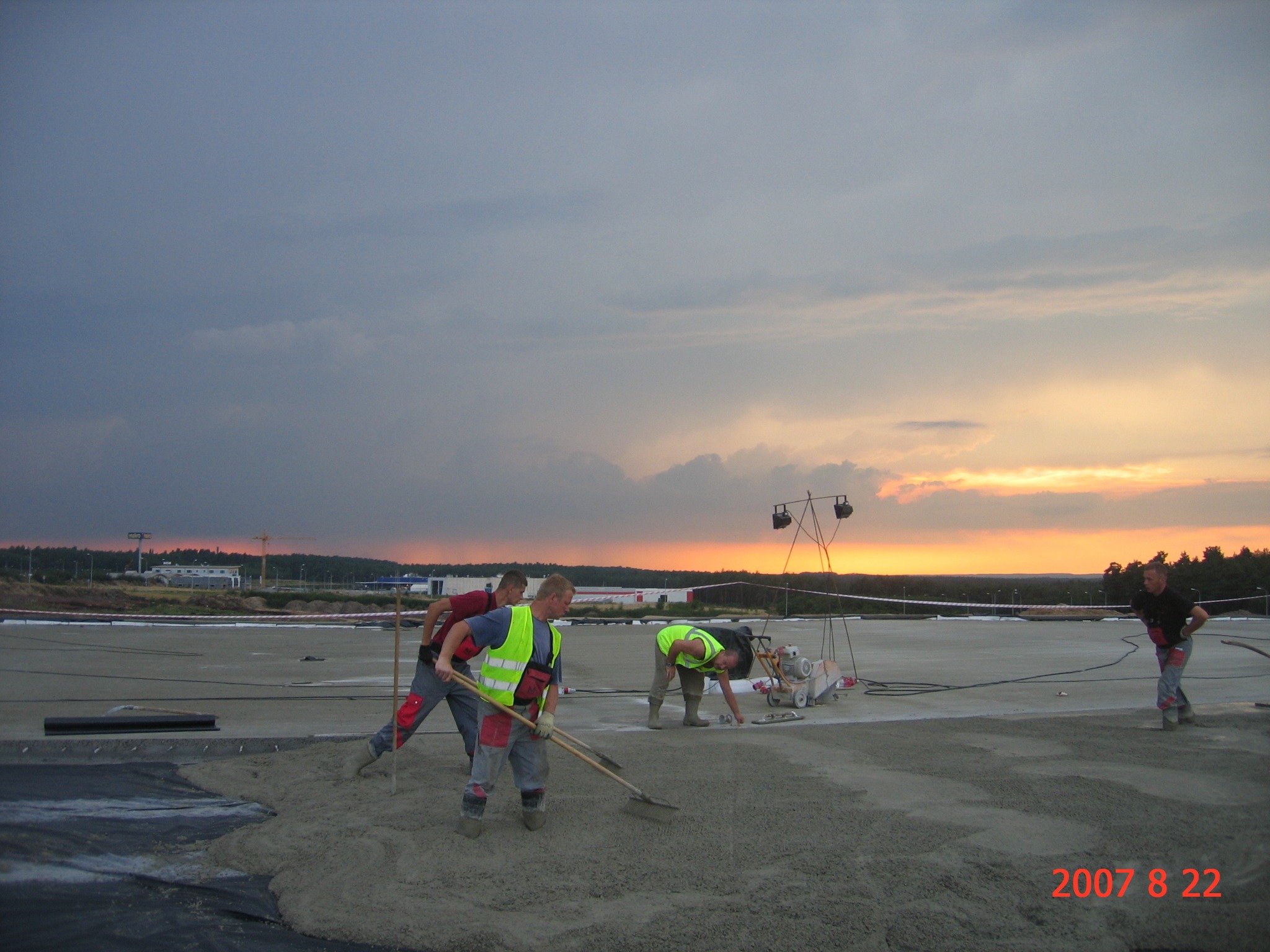 Place manewrowe 28. tys. m2 z betonu mrozoodpornego wykonane w Zielonej Górze