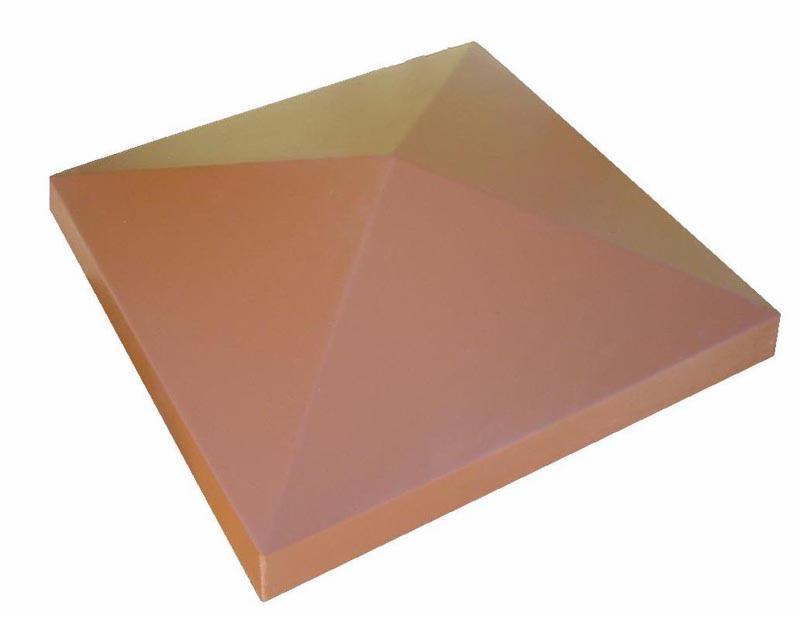 Daszek betonowy kwadratowy.