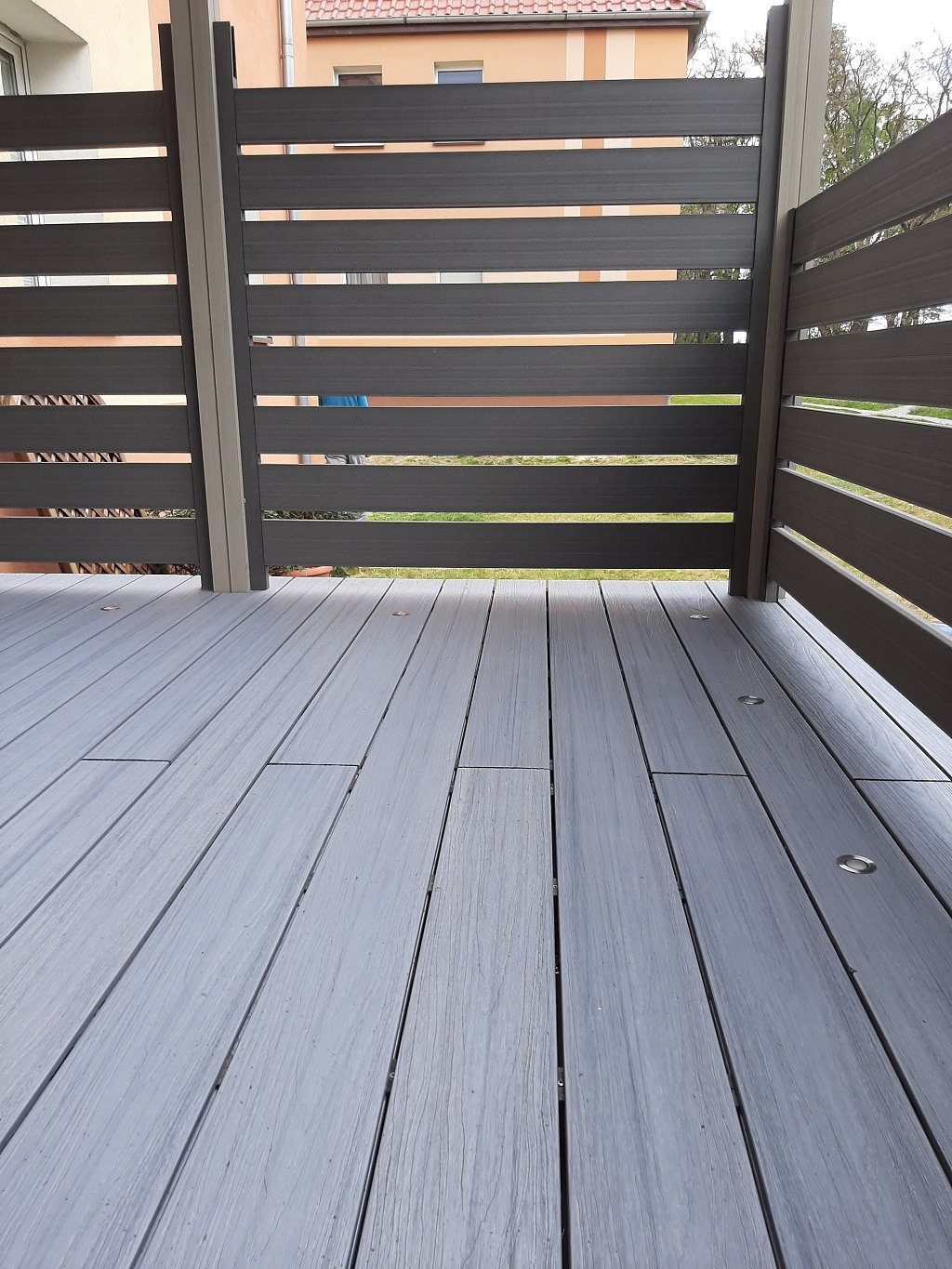 taras z kompozytu drewna , balustrada z kompozytu