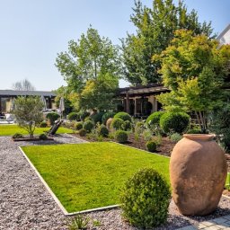 Profesjonalne zakładanie trawnika z rolki w Lublinie. Gęsty, zielony trawnik to efekt pracy naszej firmy ogrodniczej  od przygotowania podłoża po pierwsze koszenie
Słowa kluczowe: zakładanie trawnika Lublin, trawnik z rolki Lublin, usługi ogrodnicze Lubli