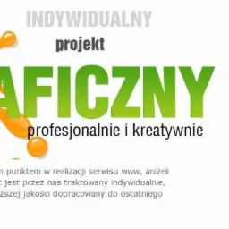 Koncepcja projektu graficznego z elementami płynnej, pomarańczowej farby na monitorze, akcentująca słowo 'GRAFICZNY' w zielonym kolorze, z hasłem 'profesjonalnie i kreatywnie'.