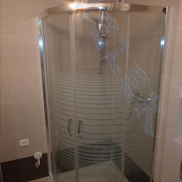 układanie glazury, terakoty , gresu