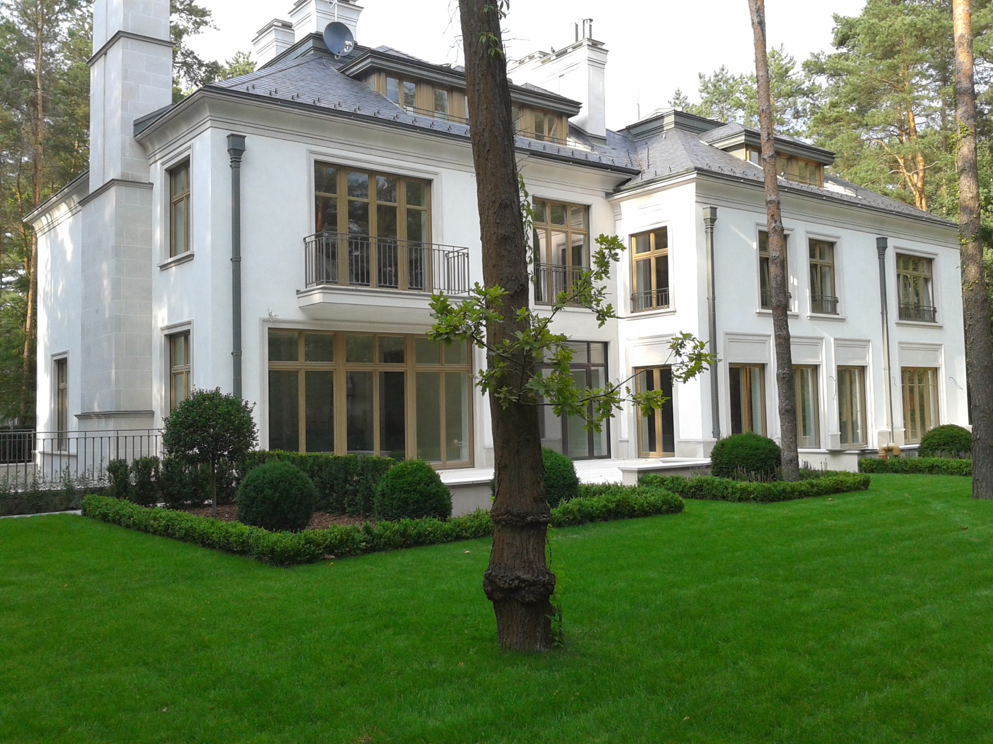 Ul. Jodłowa, Lokalizacja Konstancin-Jeziorna