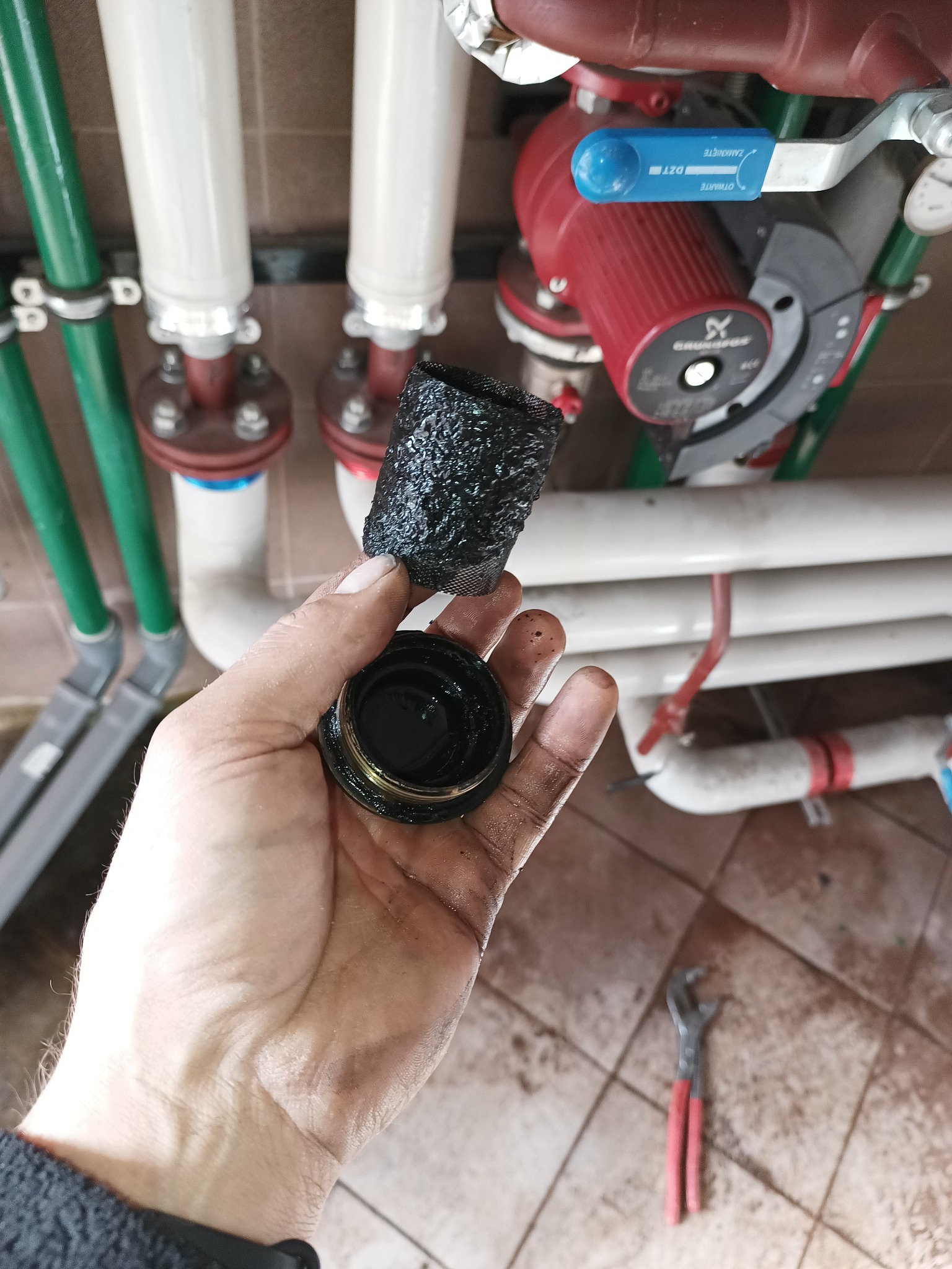 Czyszczenie filtrów w węźle cieplnym